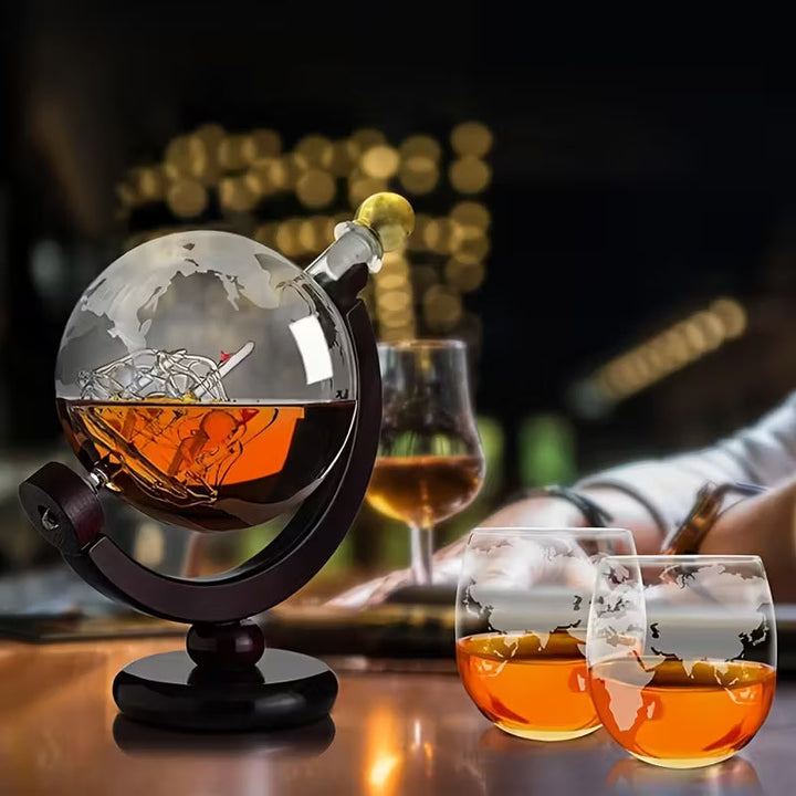 World Map Gift Set – Includes Bottle and Whisky Glass