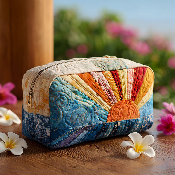 Petronella Relaxed Golf Quilted Toiletry Bag