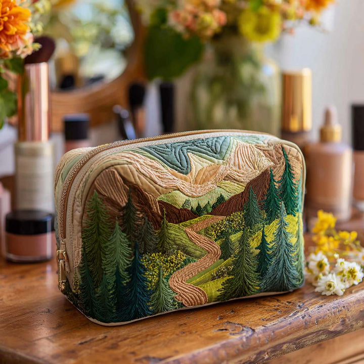Katrien - Emerald Green Quilted Toiletry Bag