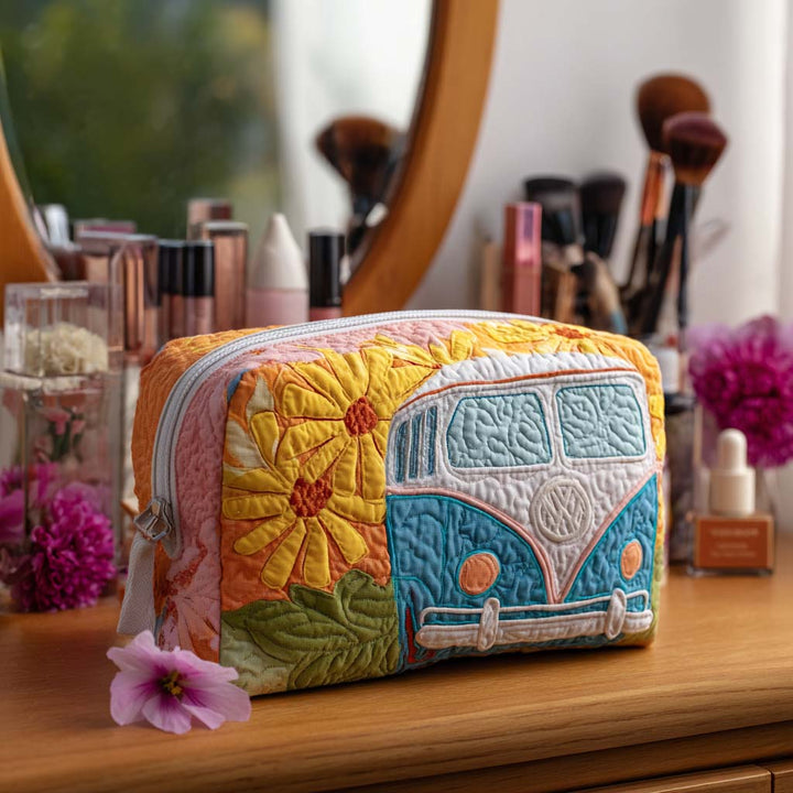 Machteld - Golden Horizon Quilted Toiletry Bag