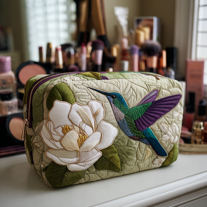 Priscilla - Hummingbird-Patterned Quilted Toiletry Bag in Grass Green