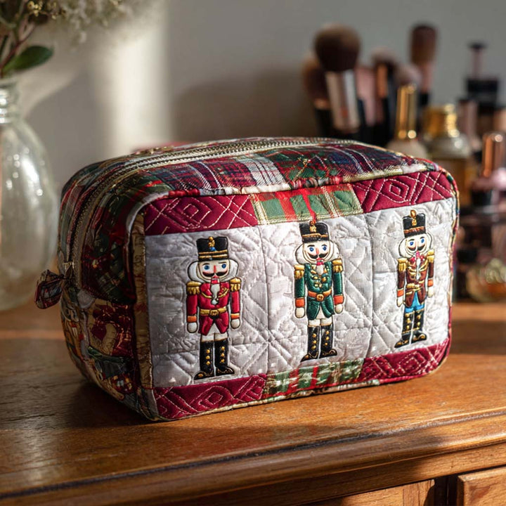 Jolien - Cheerful Nutcracker Quilted Toiletry Bag