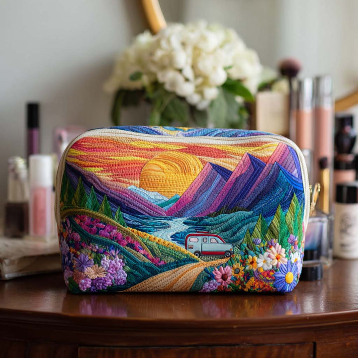 Tessa - Quilted Toiletry Bag Featuring Retro Travel Design