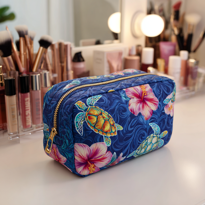 Saskia - Sea Turtle Quilted Toiletry Bag