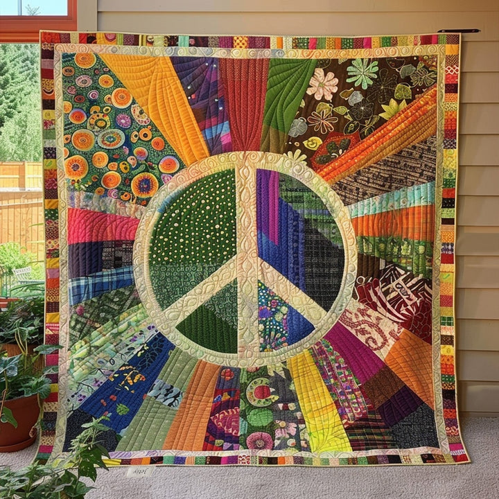 Sietske - Retro Quilted Blanket Featuring Peace Symbol