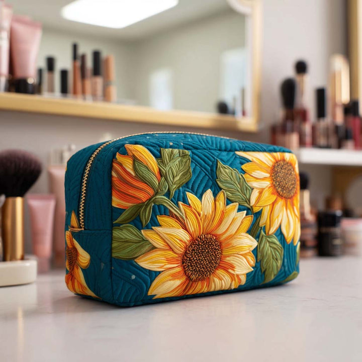Wietske - Floral Quilted Toiletry Bag in Cheerful Design