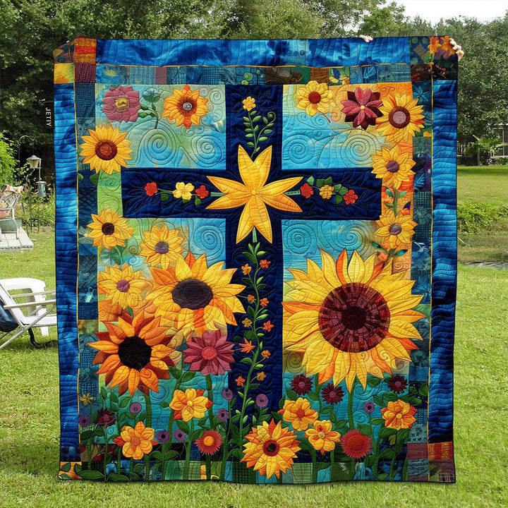 Ellen - Sunlit Quilted Blanket with Cross Design