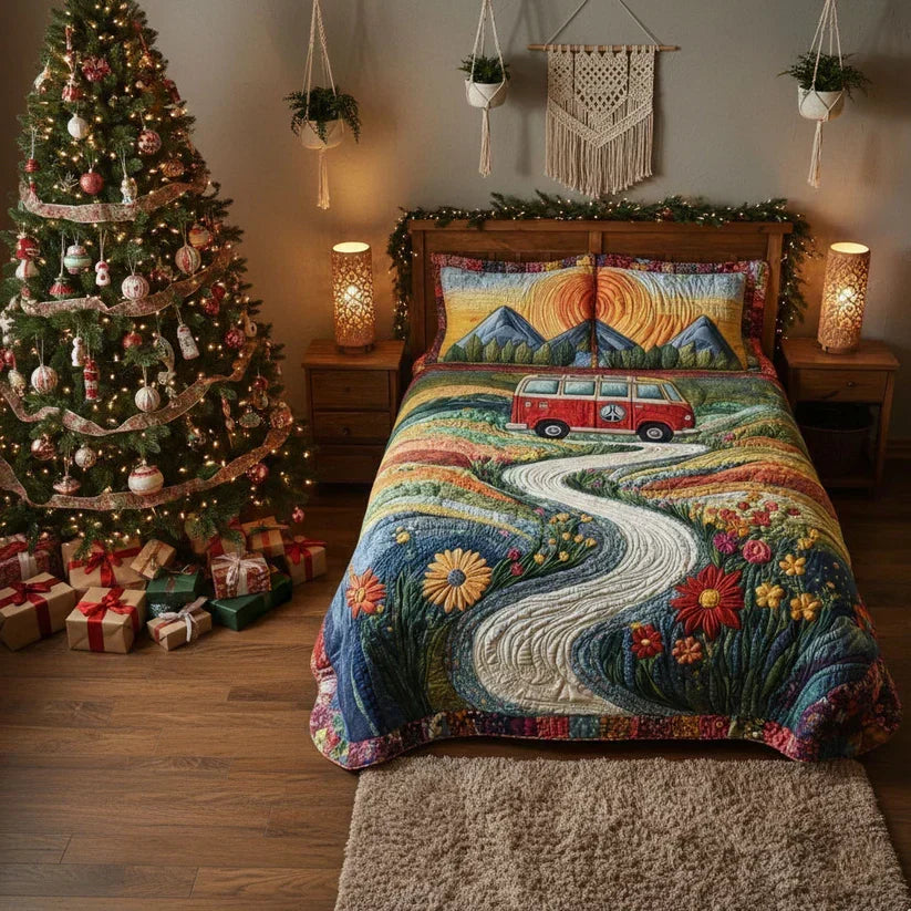 Vintage Travel 3-Piece Quilted Duvet Cover Set