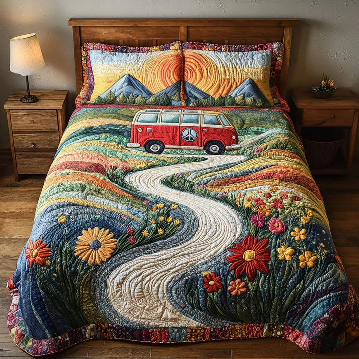 Vintage Travel 3-Piece Quilted Duvet Cover Set